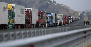 Pérdida de al menos cinco millones de dólares para transportistas ecuatorianos.